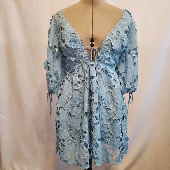 Storia Medium Dress Blue Lace Mini Plunge Neckline Balloon Sleeve Cut-out Back - Picture 2 of 13